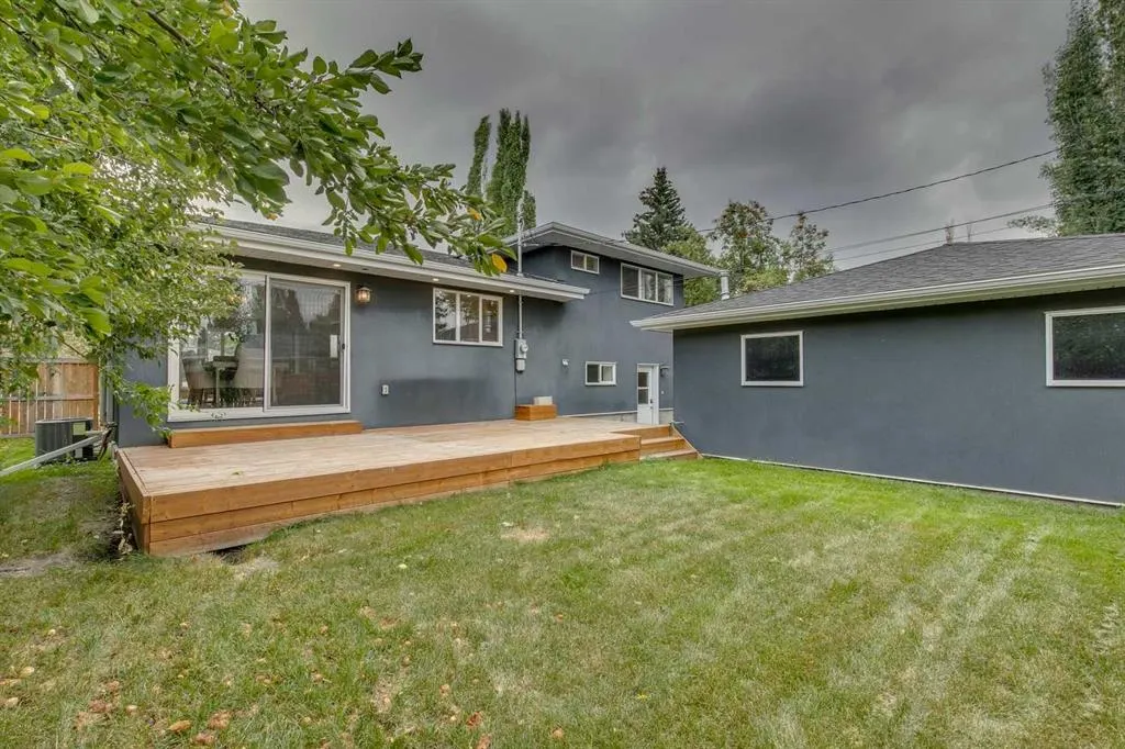 9 42 Street SW