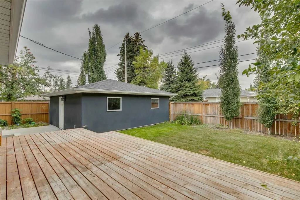 9 42 Street SW