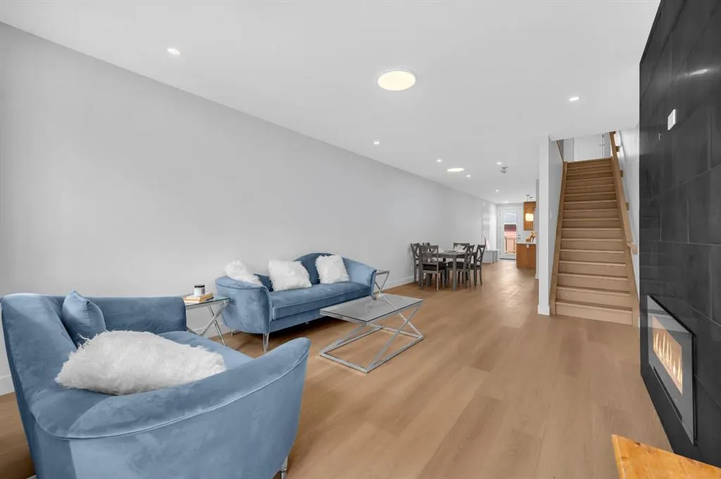 426 13 Avenue NE, #2