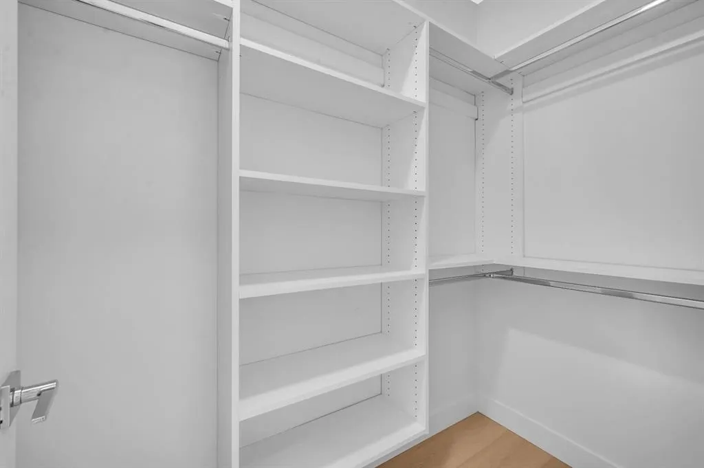 426 13 Avenue NE, #2