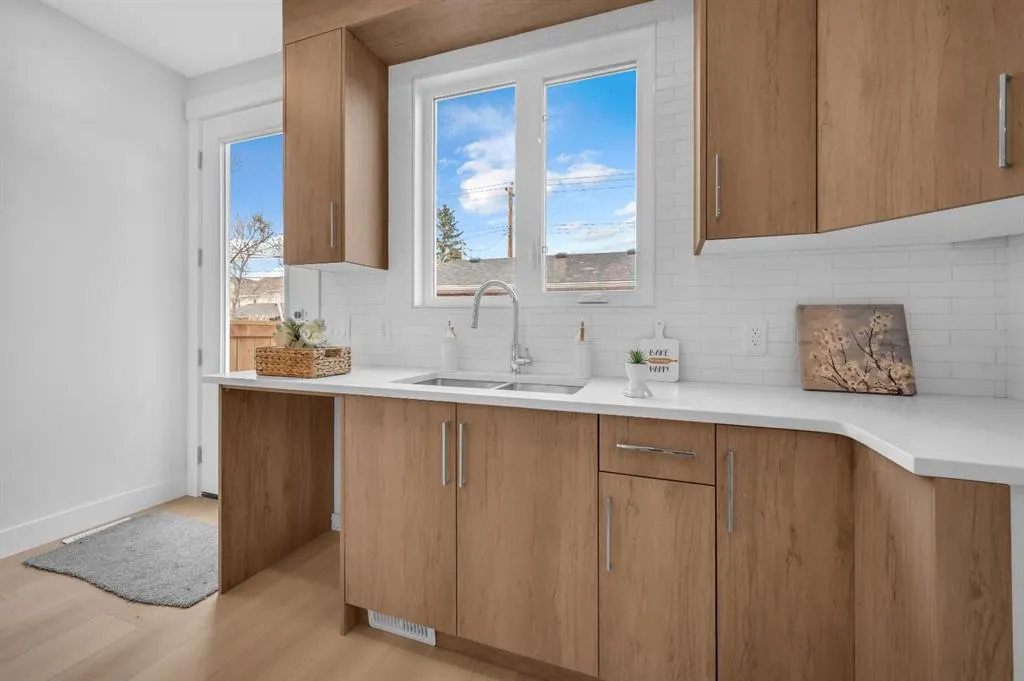 426 13 Avenue NE, #2