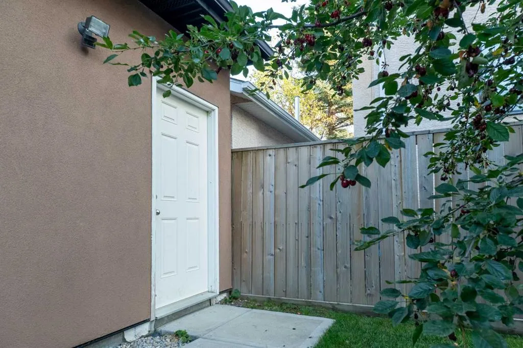 1936 26 Street SW, #1