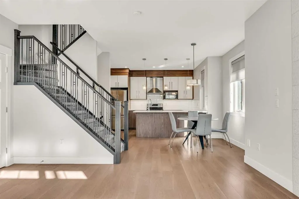 1936 26 Street SW, #1