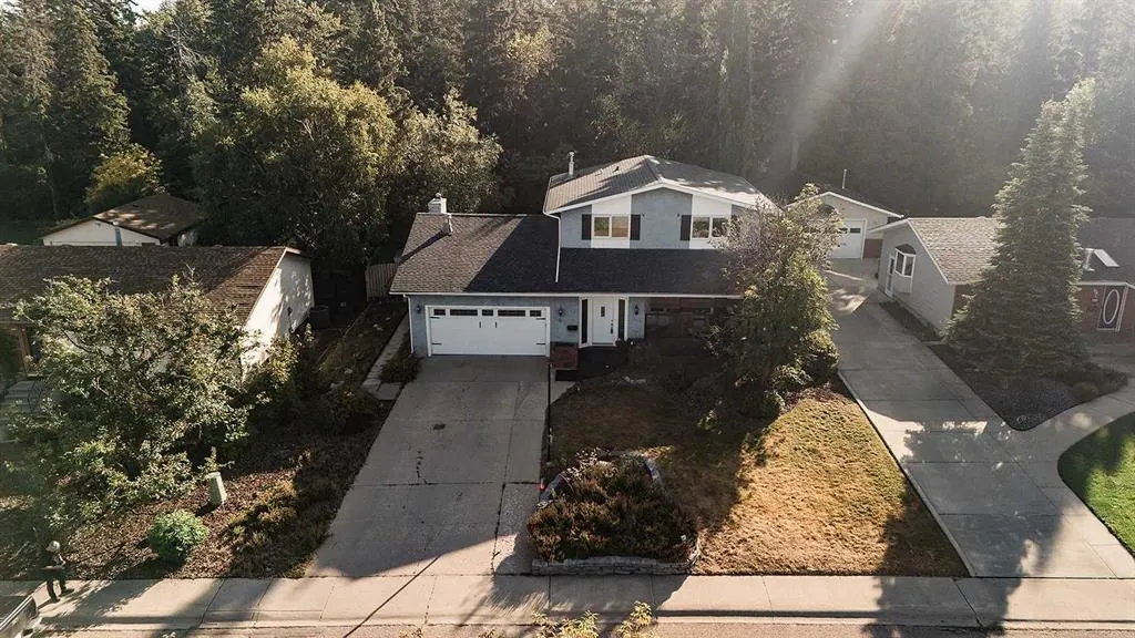 65 Pamely Avenue