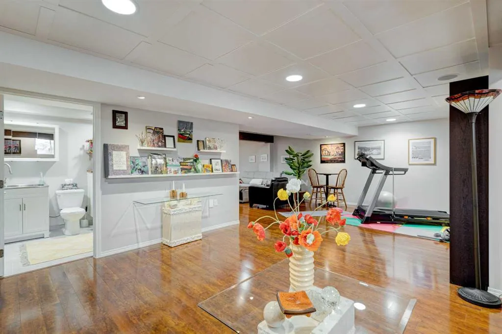 83 Mt Douglas Villas SE