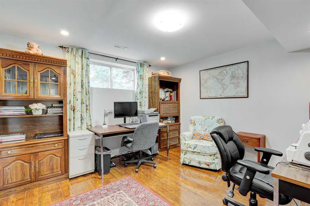 83 Mt Douglas Villas SE