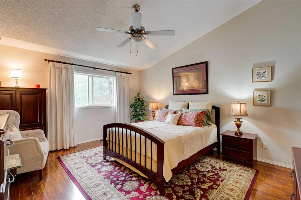 83 Mt Douglas Villas SE