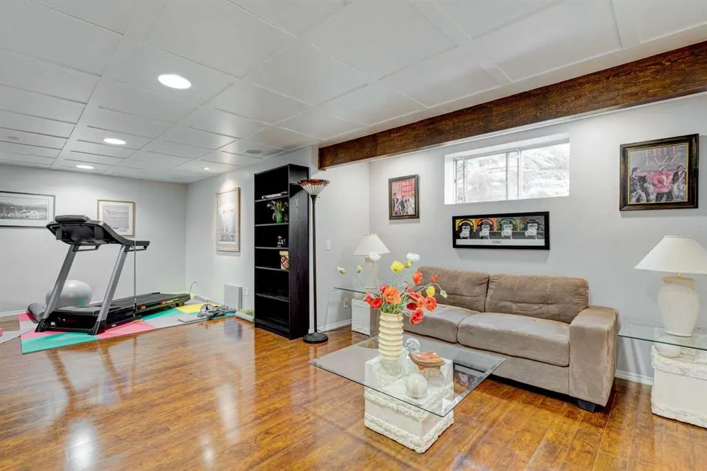 83 Mt Douglas Villas SE