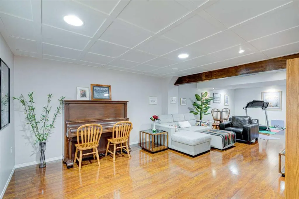 83 Mt Douglas Villas SE