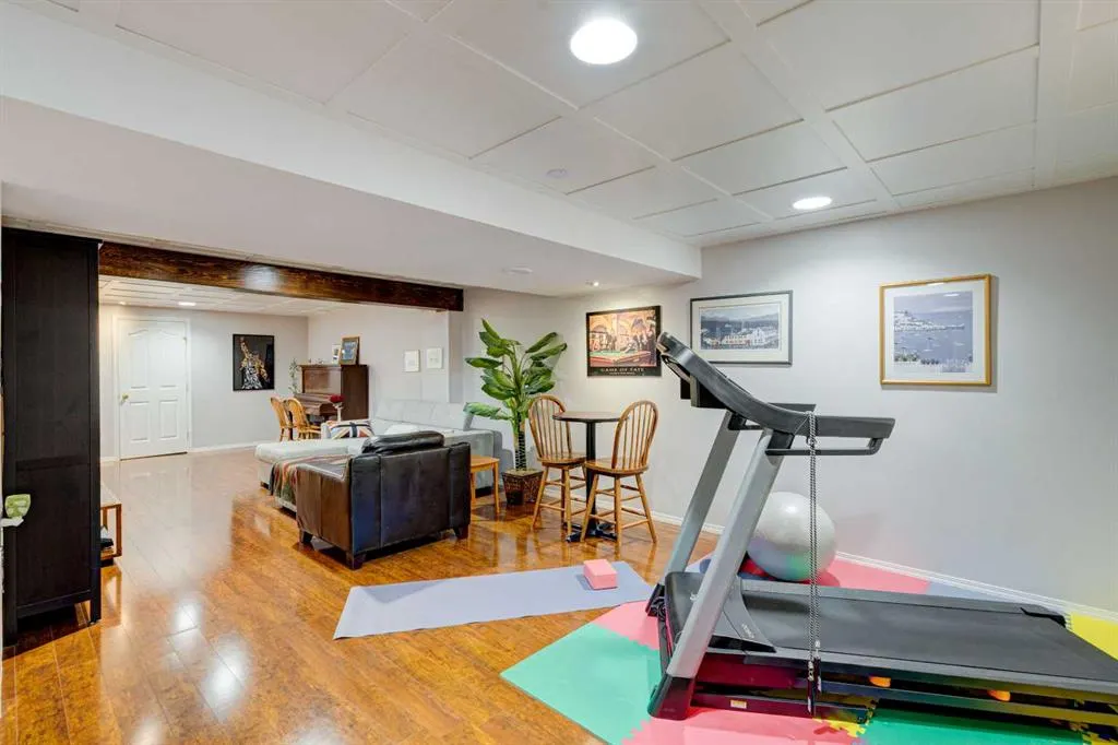 83 Mt Douglas Villas SE