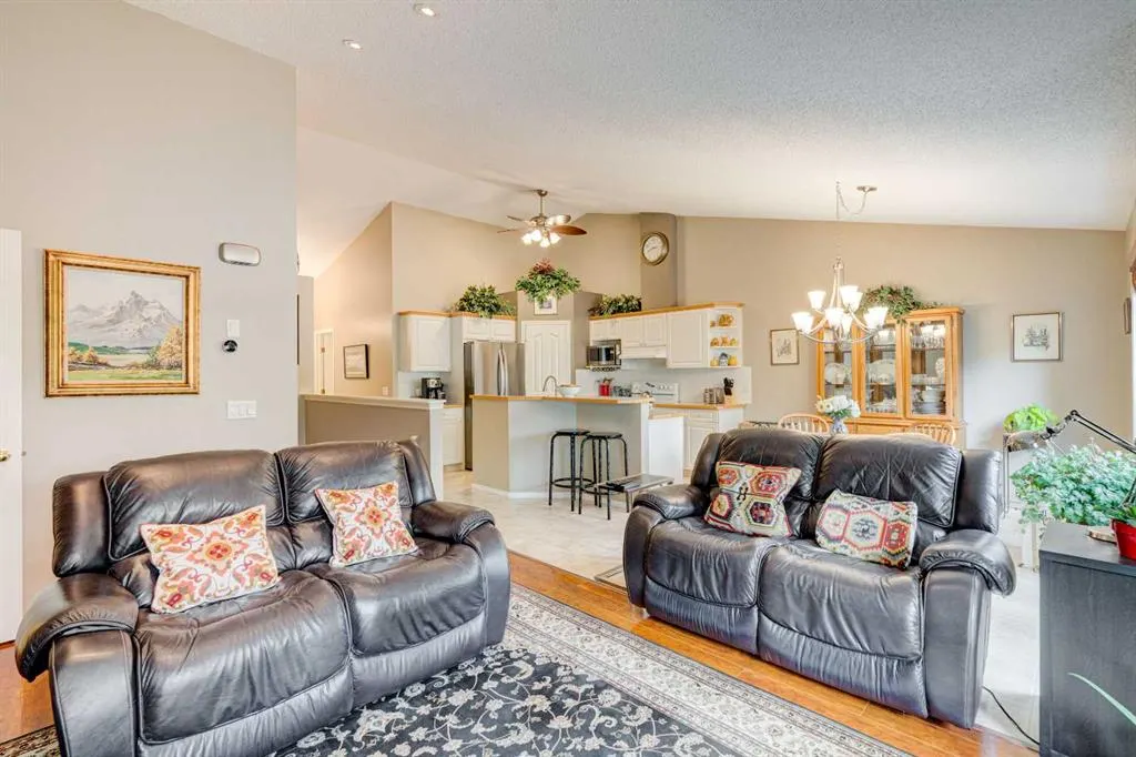 83 Mt Douglas Villas SE