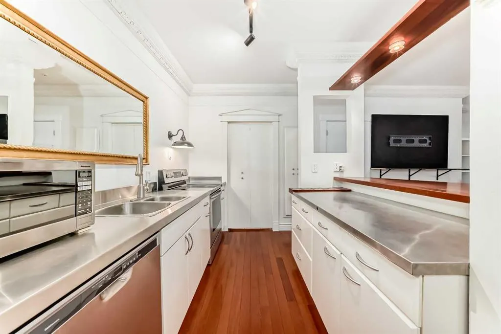 1410 2 Street SW, #111