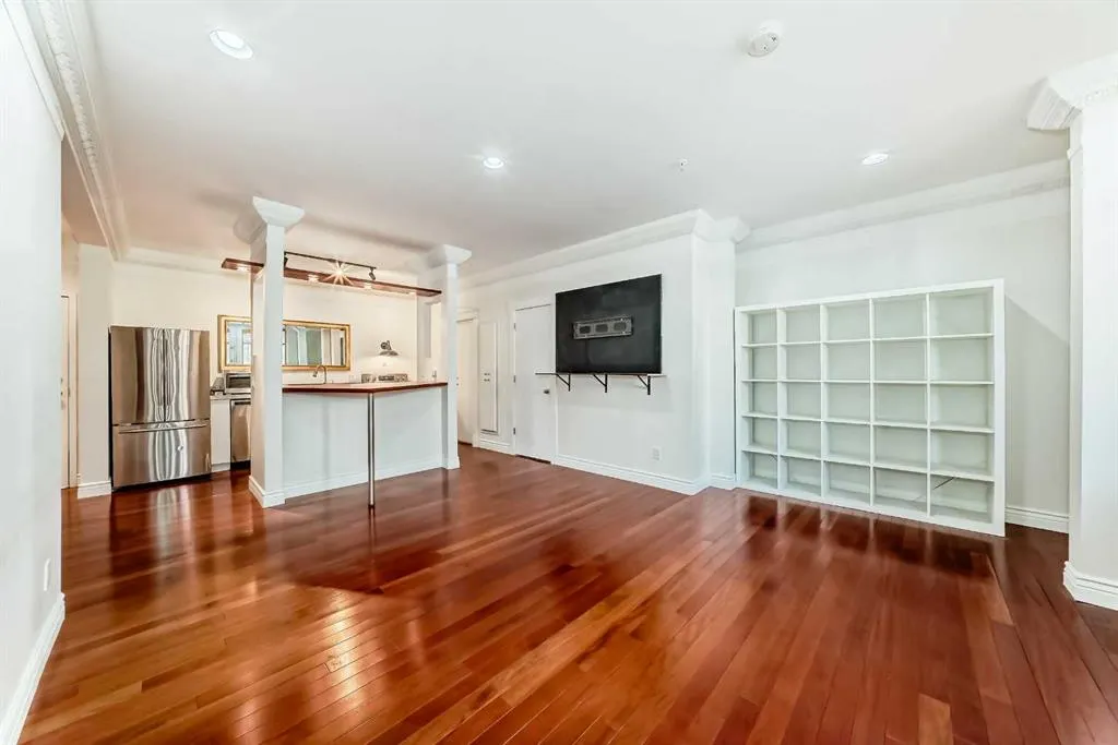 1410 2 Street SW, #111