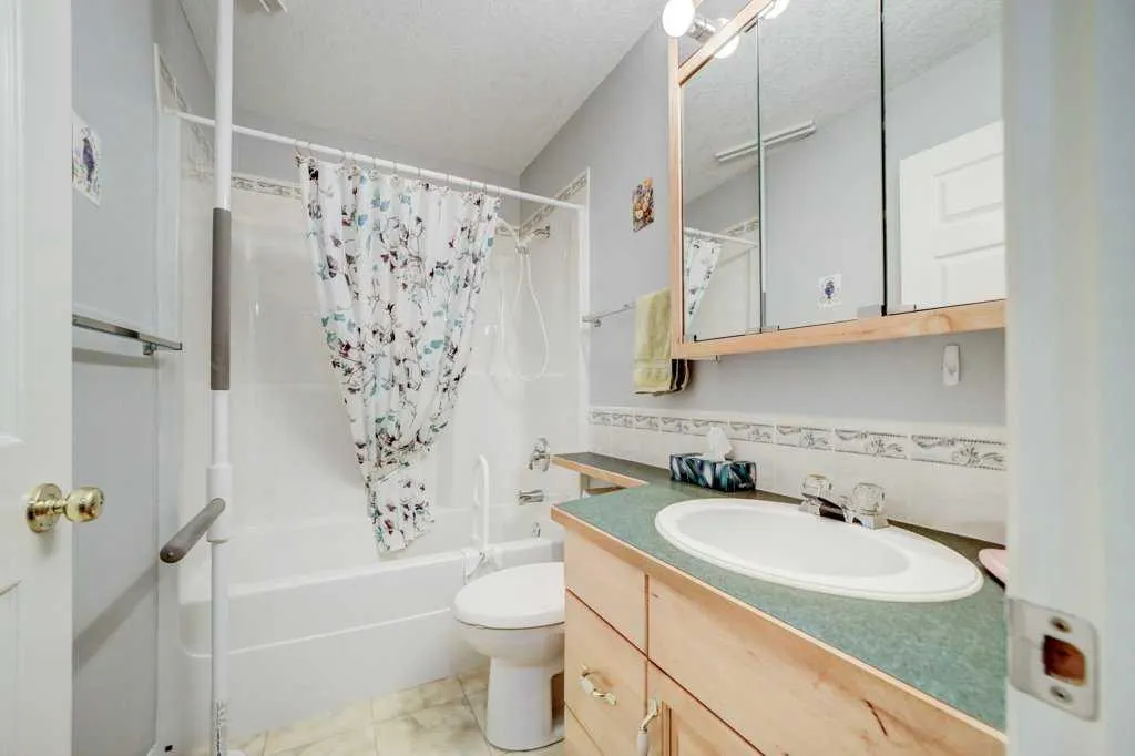 4800 A 48 Avenue, ##104