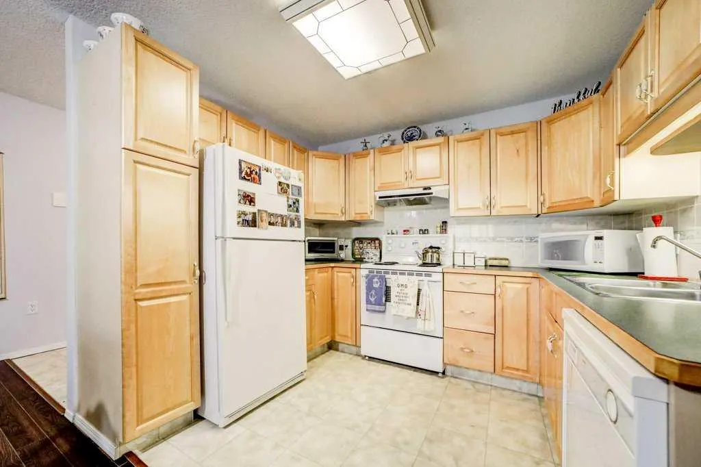 4800 A 48 Avenue, ##104