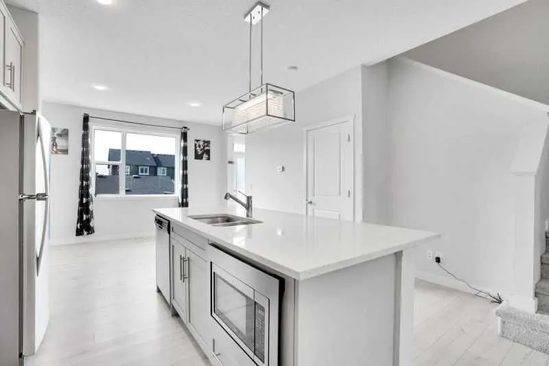 143 HIGHVIEW Gate SE