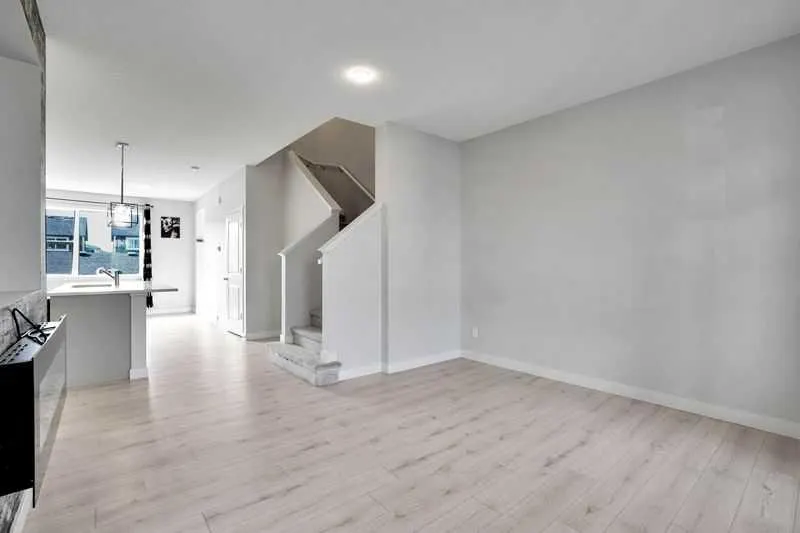 143 HIGHVIEW Gate SE