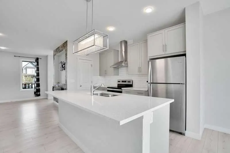 143 HIGHVIEW Gate SE