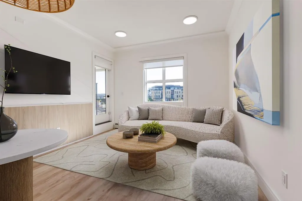 4270 Norford Avenue NW, #2111