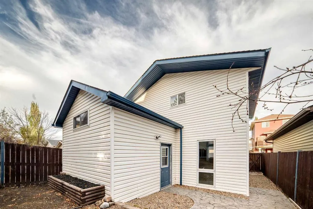 112 Sagewood Grove SW