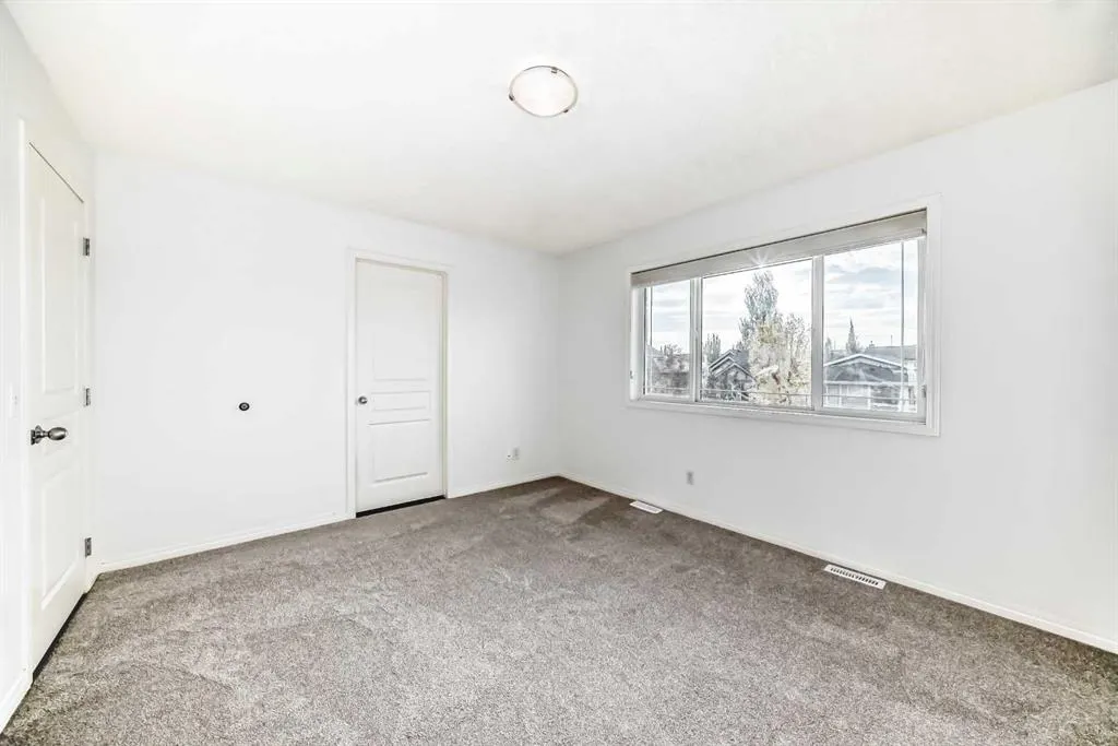112 Sagewood Grove SW
