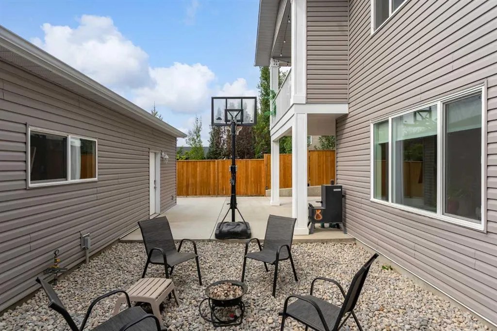 1945 High Country Drive NW