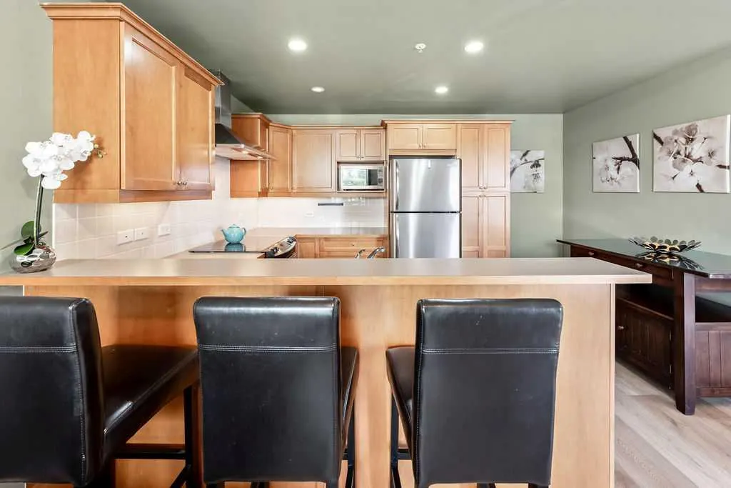 532 5 Avenue NE, #105