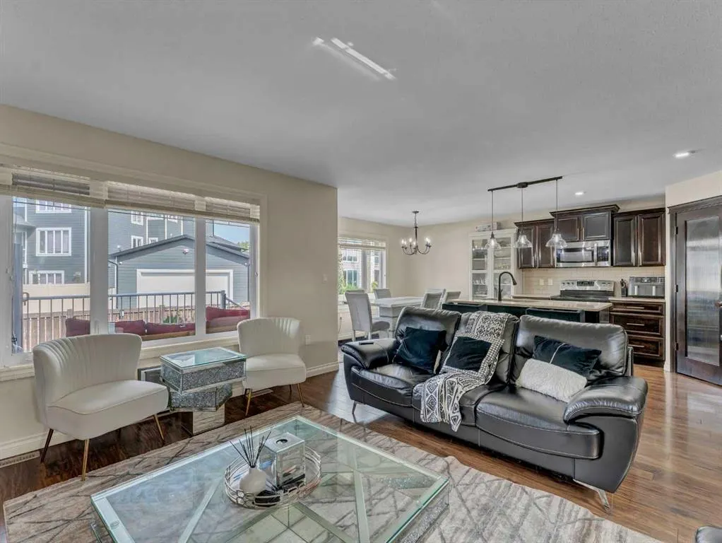 592 Vista Drive SE