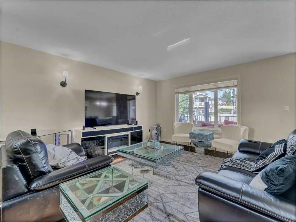 592 Vista Drive SE