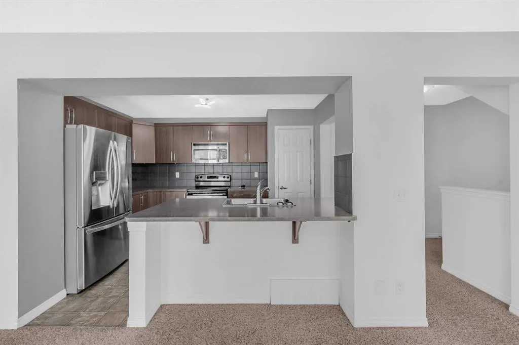 304 Windstone Gardens SW