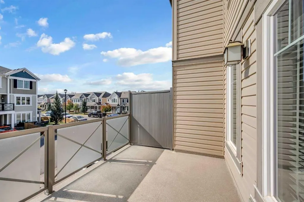 304 Windstone Gardens SW