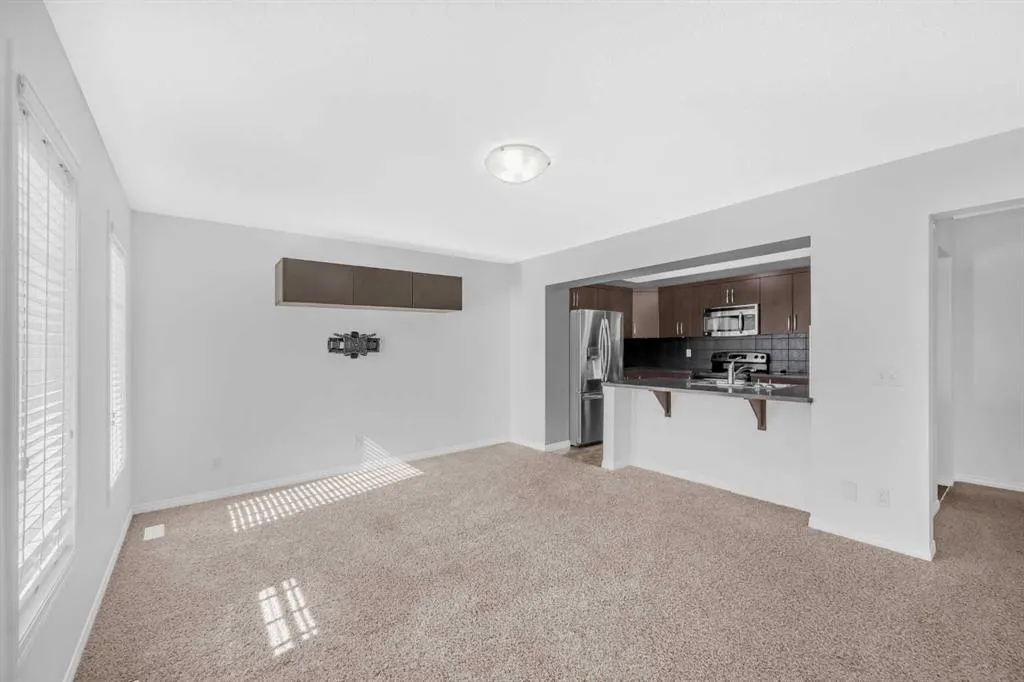 304 Windstone Gardens SW