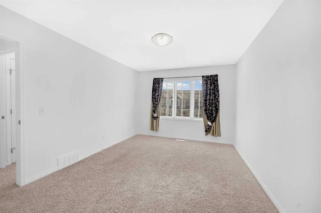 304 Windstone Gardens SW