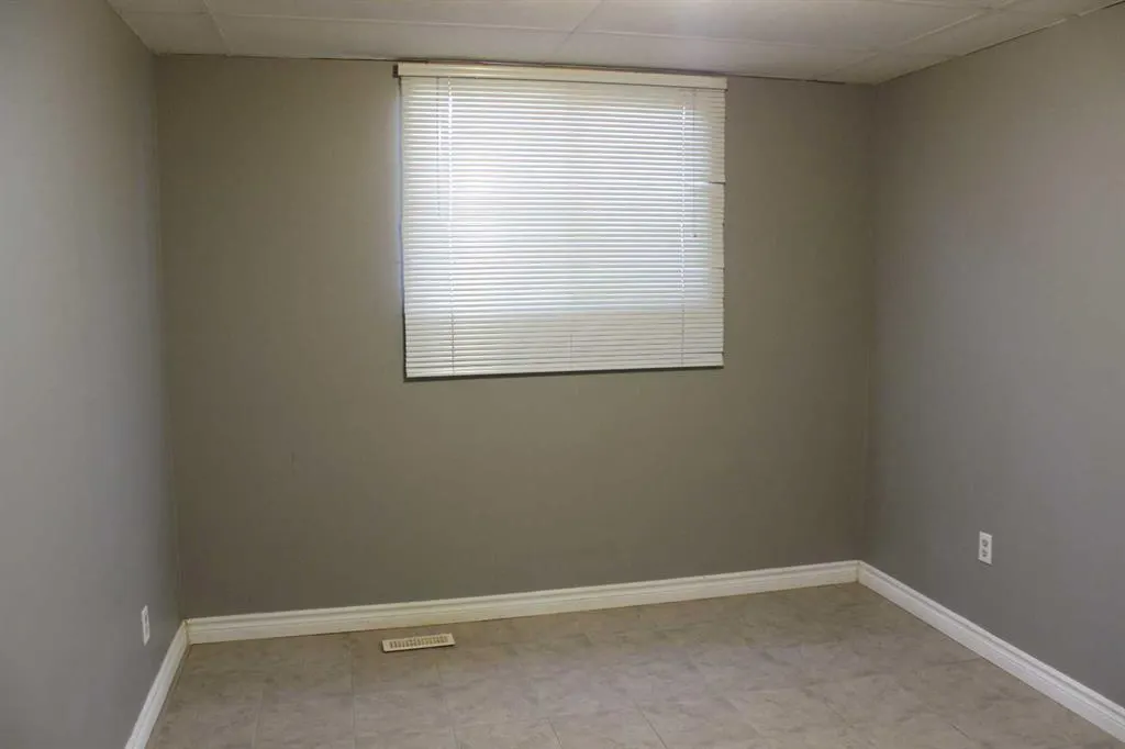 3 Long Pine Court