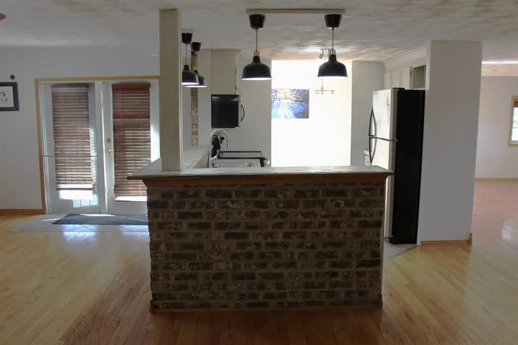 3 Long Pine Court