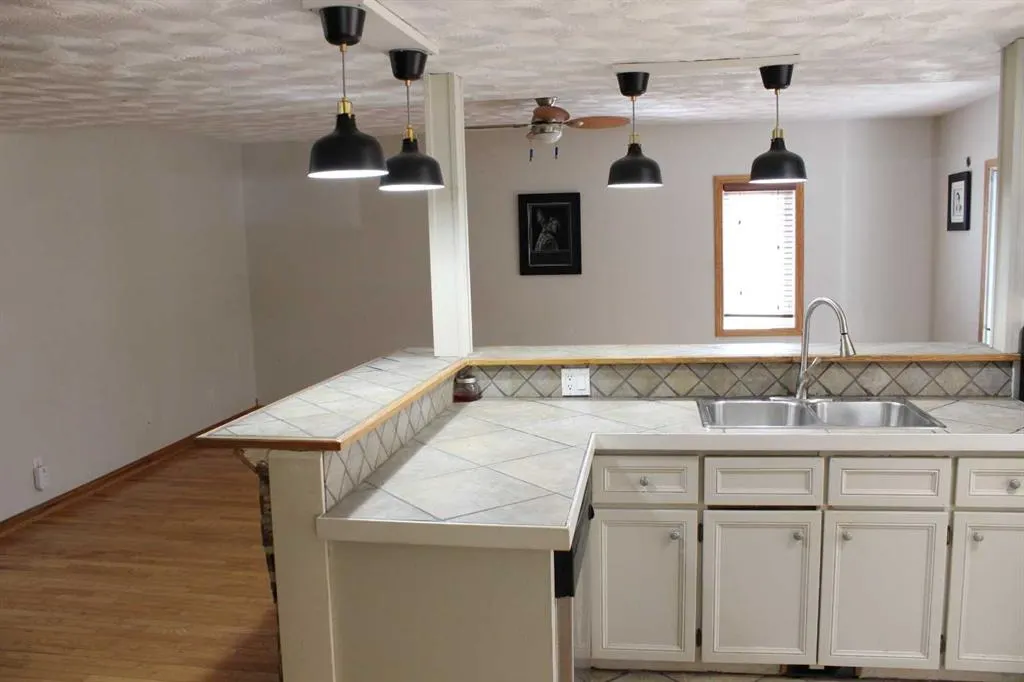 3 Long Pine Court
