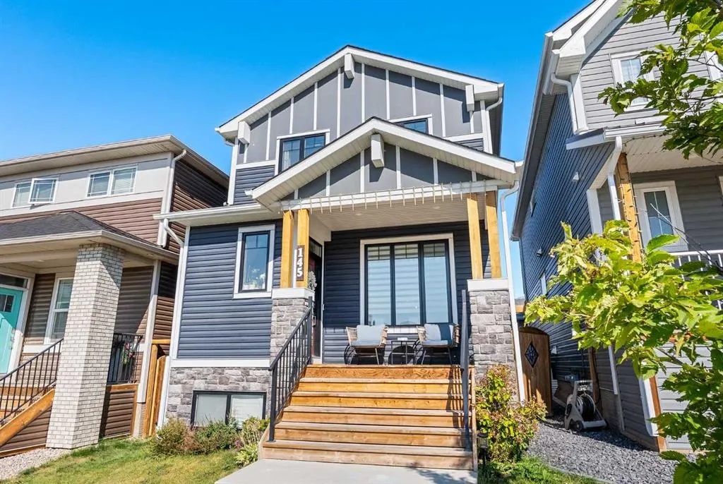 145 Lucas Crescent NW