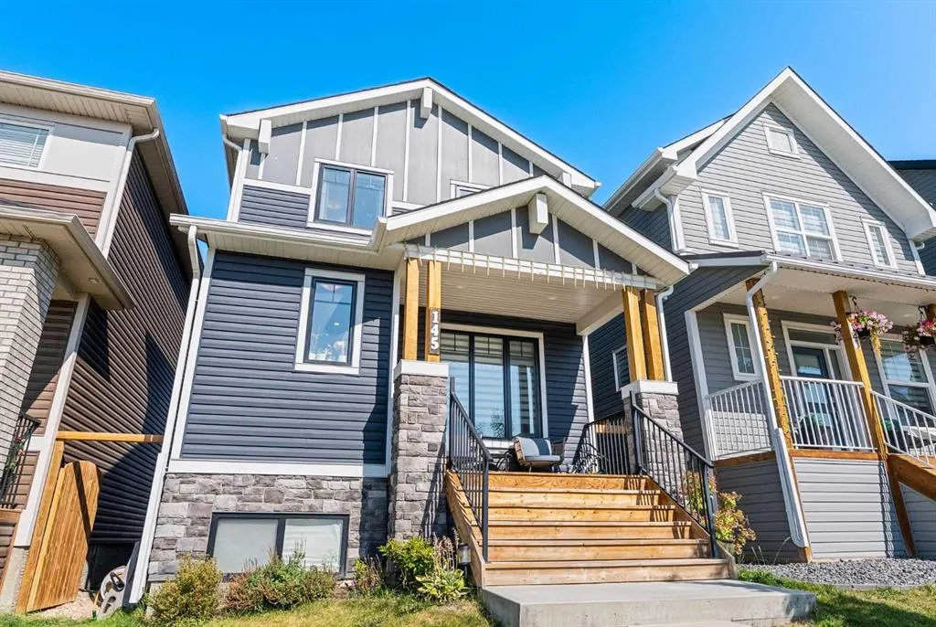 145 Lucas Crescent NW