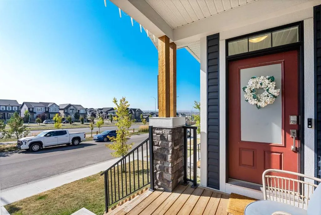 145 Lucas Crescent NW
