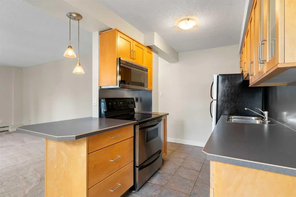 605 14 Avenue SW, #604