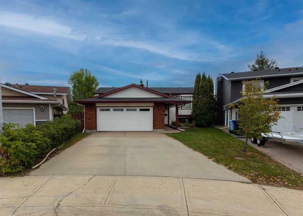 195 Becker Crescent