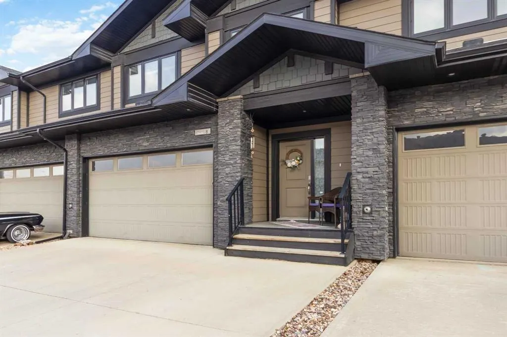 208 Sparrow Hawk Drive, #8