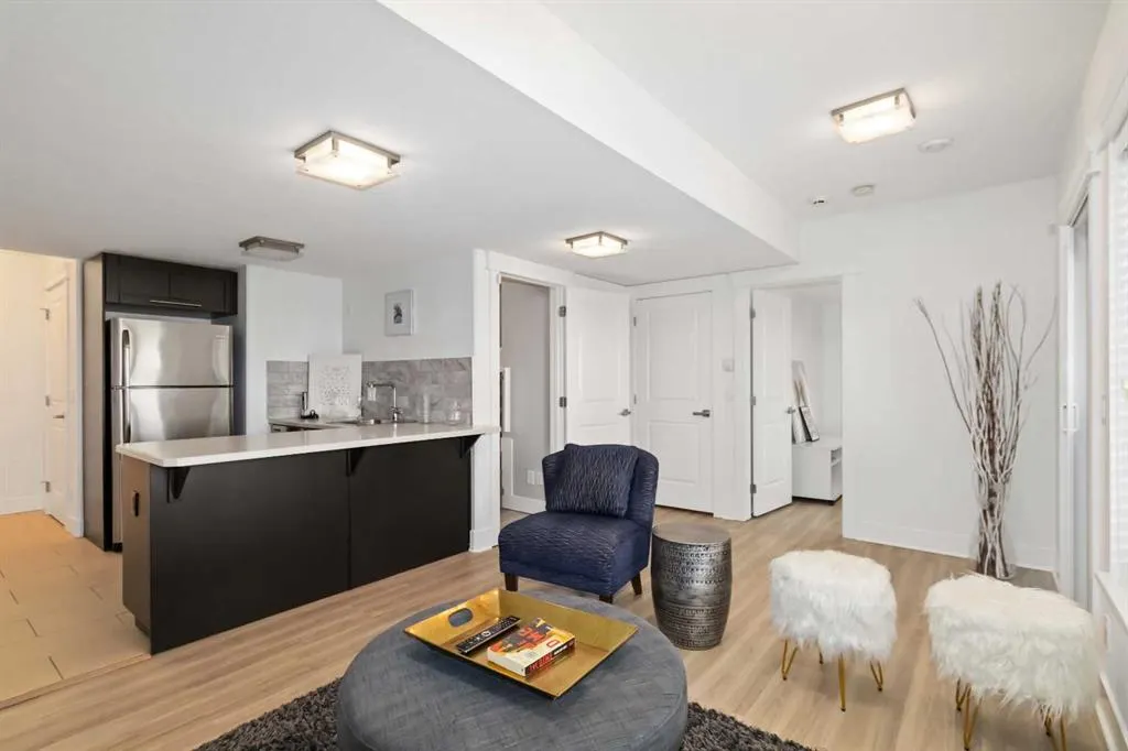 208 Sparrow Hawk Drive, #8