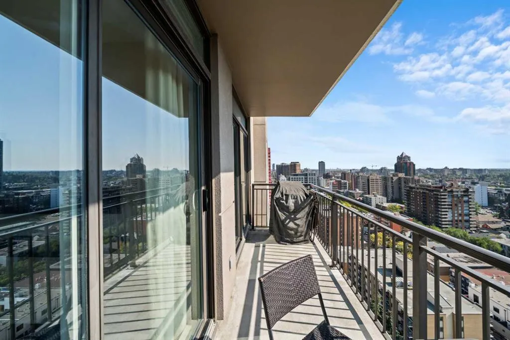 1111 10 Street SW, #1907