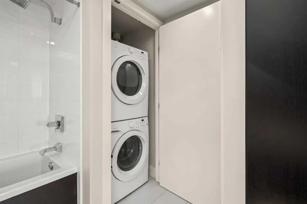 1111 10 Street SW, #1907