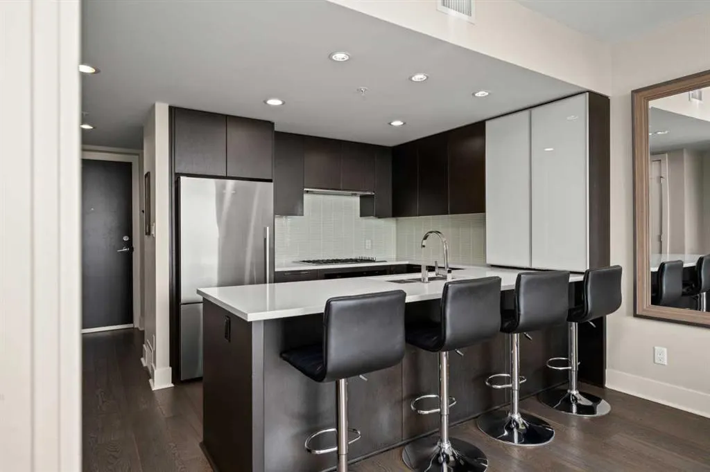 1111 10 Street SW, #1907