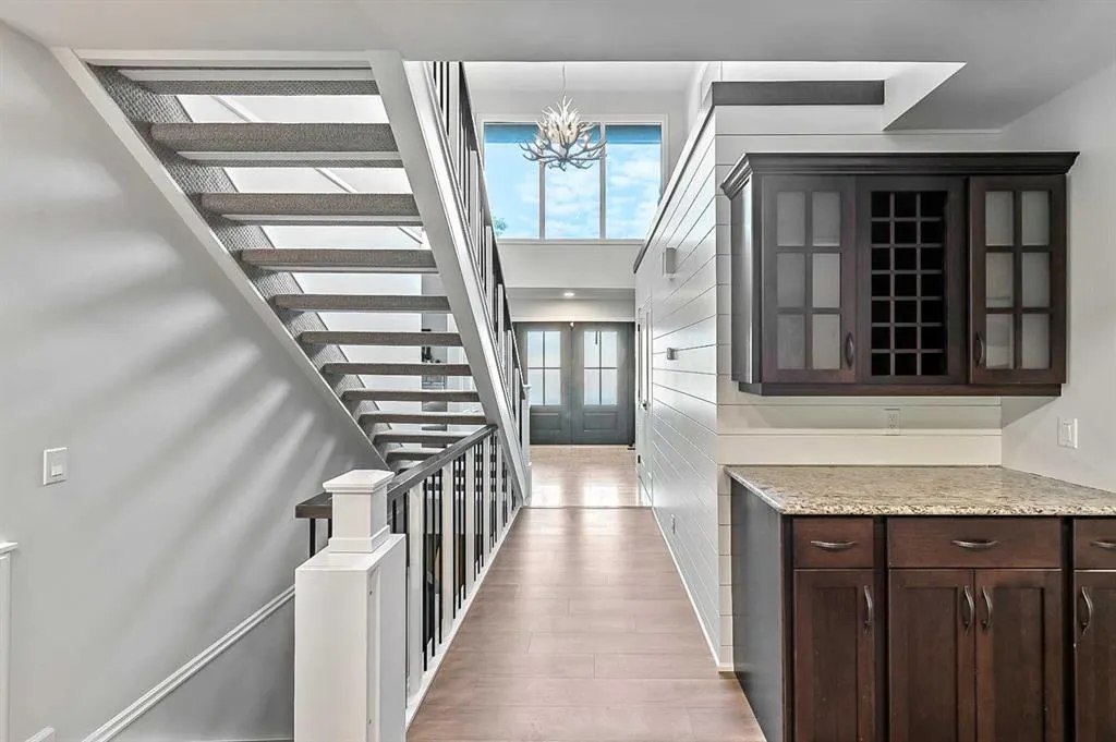 108 Canterville Road SW