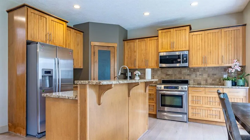 52 Elmont Green SW