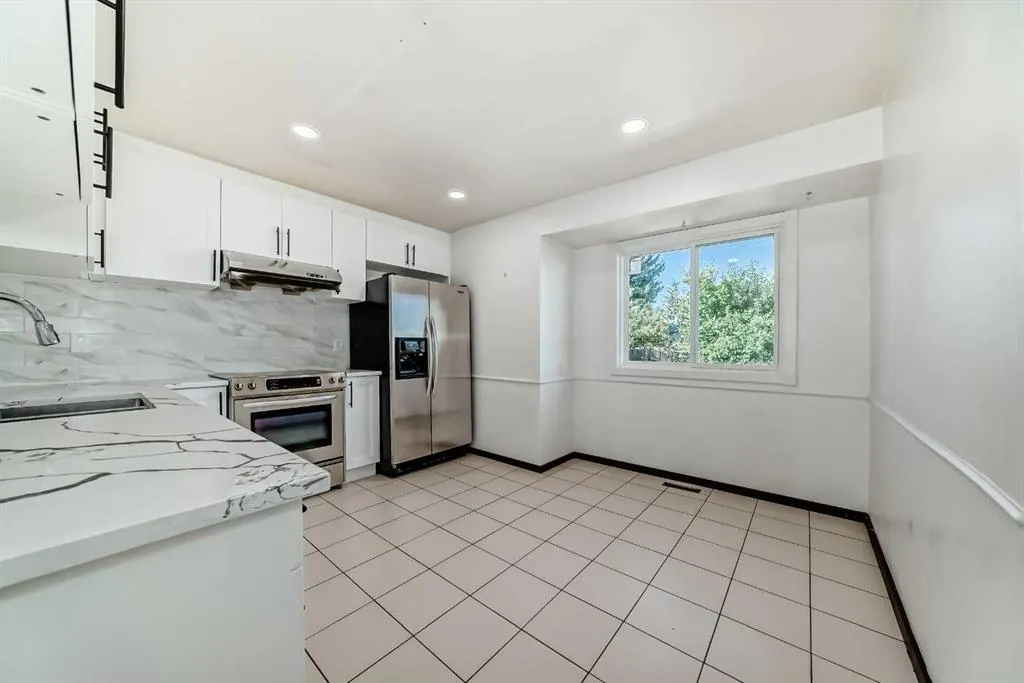 79 Bermuda Drive NW