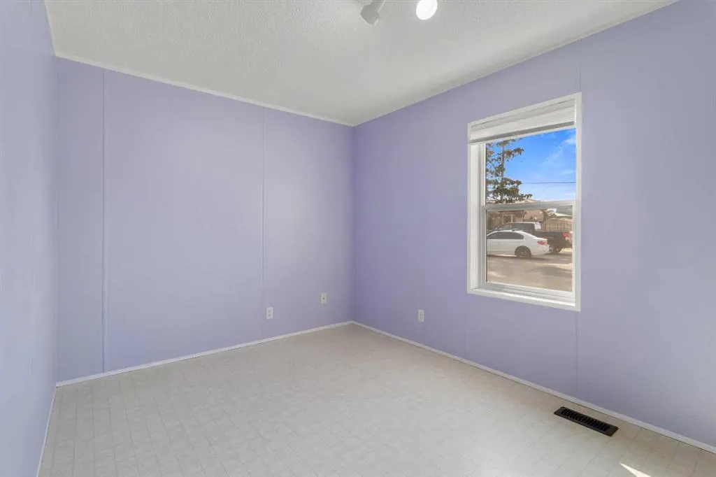 4851 46 Street, #31